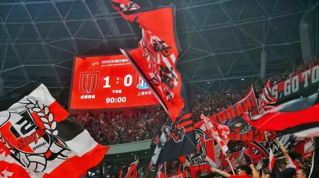 九游体育关于窗口期德甲焦点战，上海申花更衣室发声，媒体盛赞，年轻球员得到机会的信息