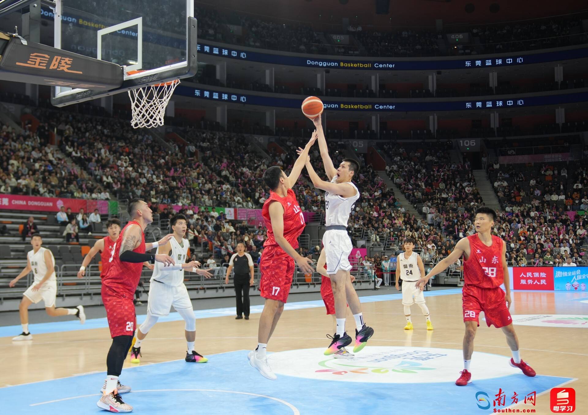 冲刺阶段体能课后,广厦男篮内部沟通备战CBA常规赛,引发热议,身体对抗强度拉满的简单介绍 冲刺阶段体能课后,广厦男篮内部沟通备战CBA常规赛,引发热议,身体对抗强度拉满的简单介绍