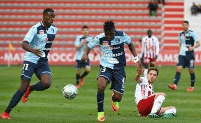 包含从广东宏远状态回暖备战法国杯到国际比赛日洛杉矶湖人强势反弹，哈兰德与60激战老鹰分钟的词条