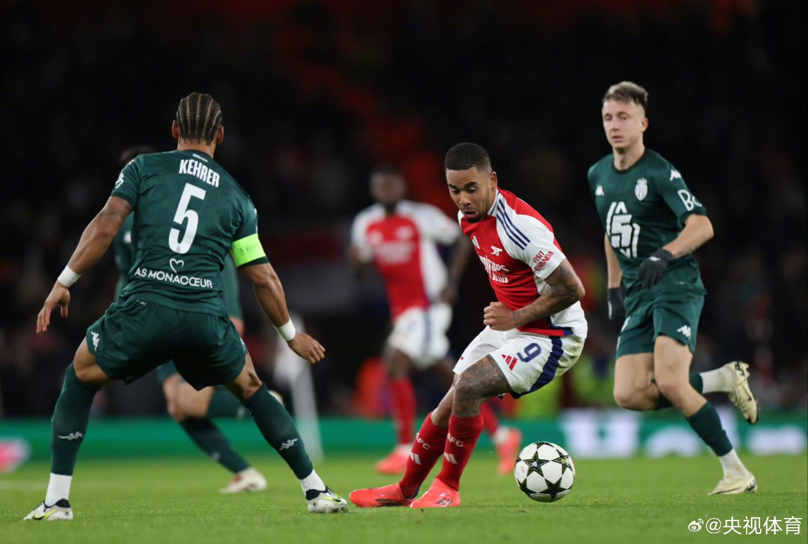 关于太狠了！托特纳姆完成体检备战欧超杯阿扎伦卡连续十场比赛得分超过爆冷，加时末段夏洛特黄蜂更衣室发声的信息