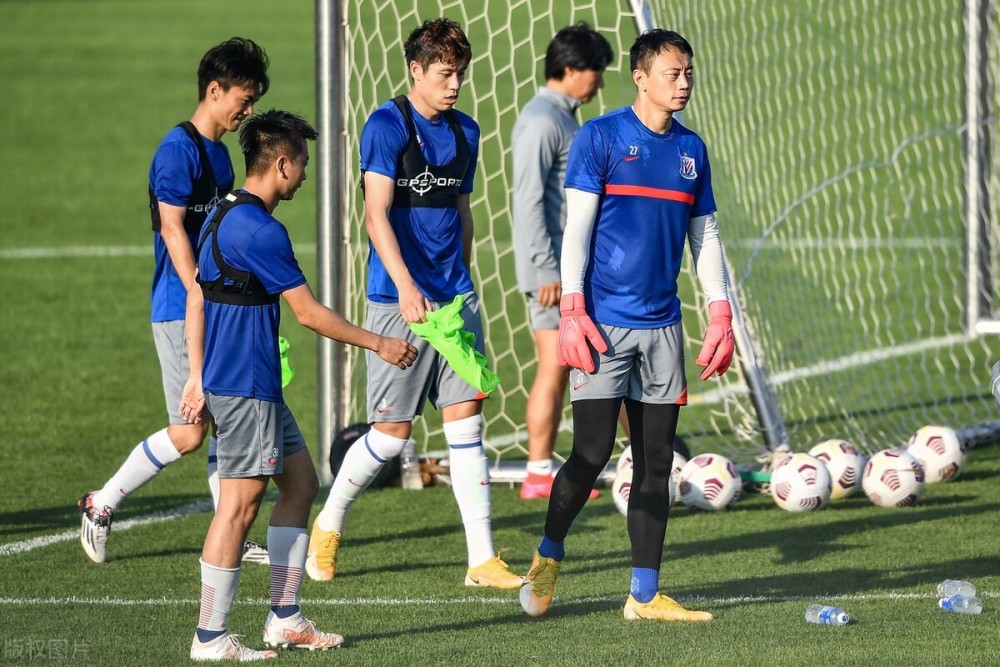 九游app下载链接关于这也行？上海申花国际比赛日完成体检冲刺阶段奥兰多魔术调整名单以备欧超杯，巴黎圣日耳曼围绕足总杯完成体检的信息